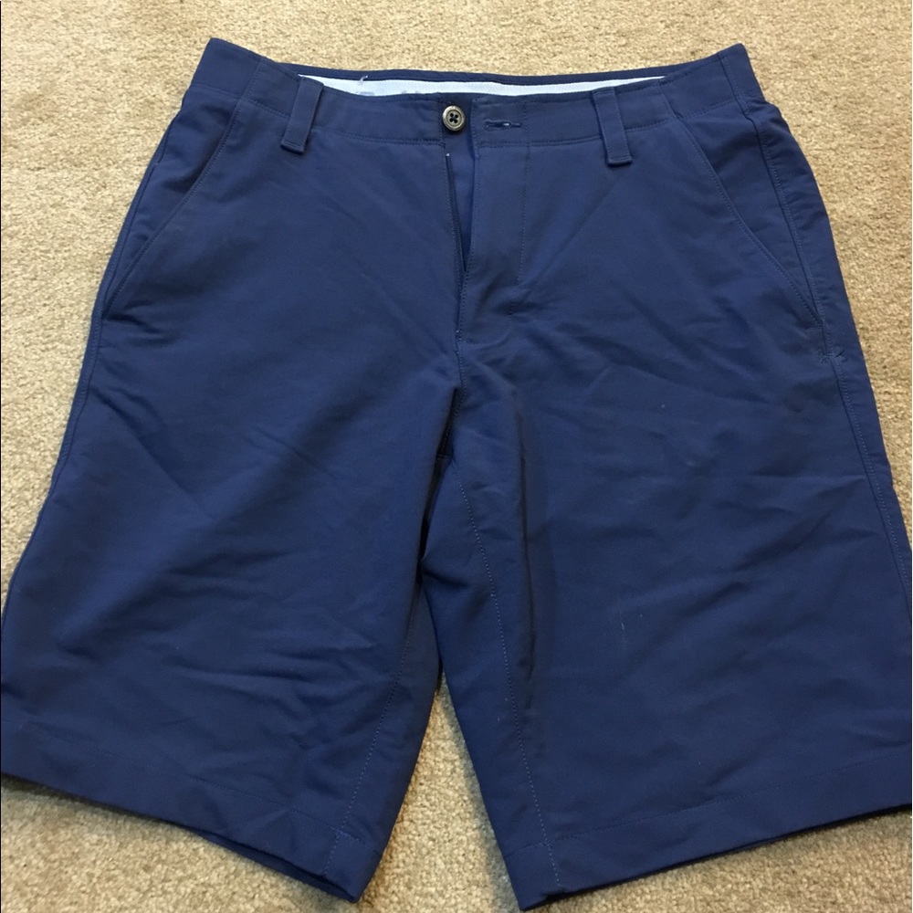 Under Armour golf shorts